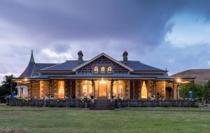 Coragulac House Cottages - Phillip Island Accommodation